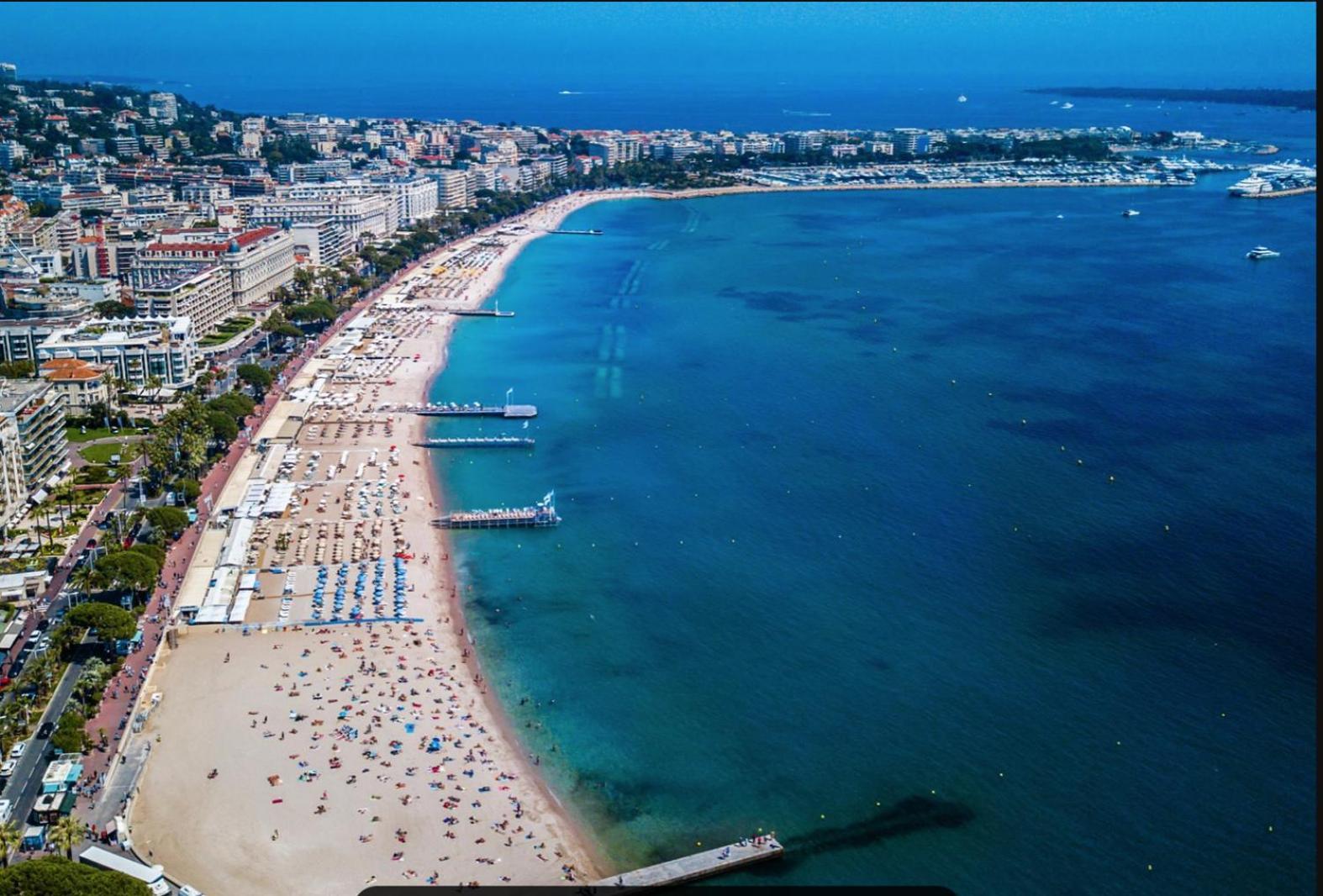 Apartamento Le Bristol Cannes Exterior foto